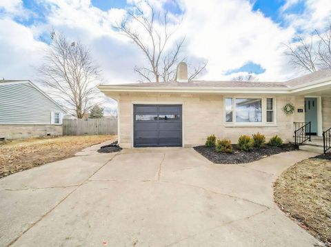 Tiny photo for 515 Meadow Drive, Kokomo, IN 46902 (MLS # 202603555)