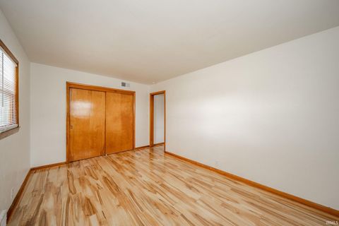 Tiny photo for 515 Meadow Drive, Kokomo, IN 46902 (MLS # 202603555)