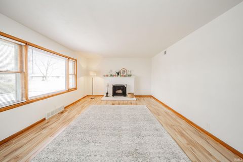 Tiny photo for 515 Meadow Drive, Kokomo, IN 46902 (MLS # 202603555)