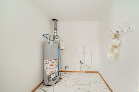 Tiny photo for 515 Meadow Drive, Kokomo, IN 46902 (MLS # 202603555)