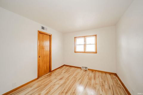 Tiny photo for 515 Meadow Drive, Kokomo, IN 46902 (MLS # 202603555)