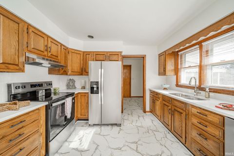 Tiny photo for 515 Meadow Drive, Kokomo, IN 46902 (MLS # 202603555)