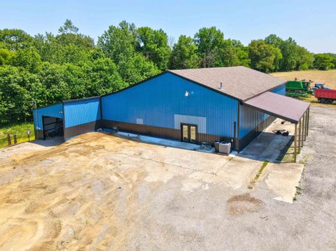 Tiny photo for 225 W Rimstidt Street, Rockport, IN 47635 (MLS # 202618122)