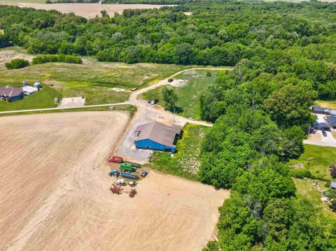 Tiny photo for 225 W Rimstidt Street, Rockport, IN 47635 (MLS # 202618122)
