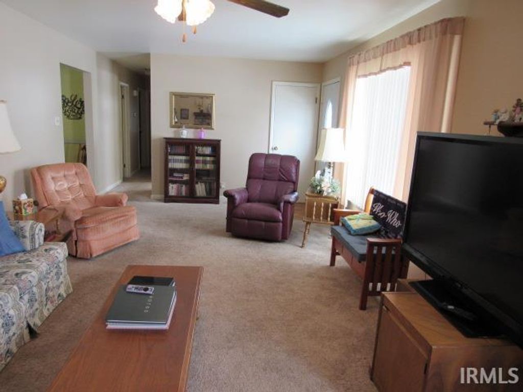 Photo of 329 Coronado Drive, Mount Vernon, IN 47620 (MLS # 202603371)