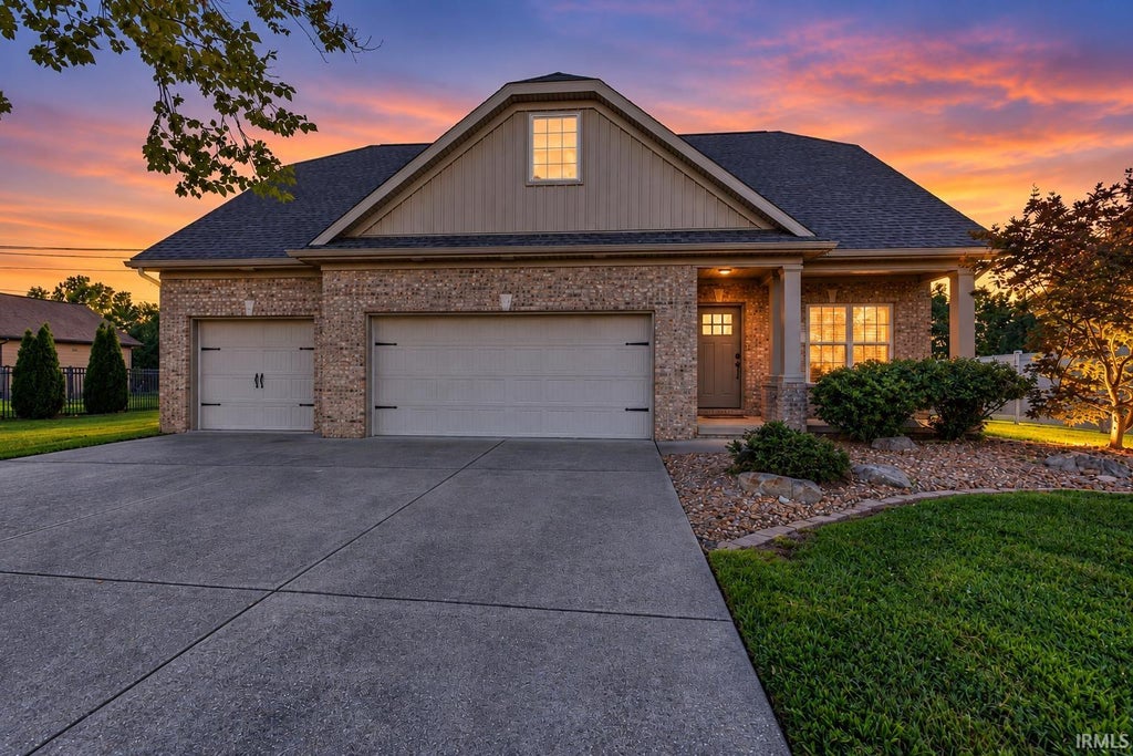 Photo of 3749 Arbor Pointe Drive, Newburgh, IN 47630 (MLS # 202635139)