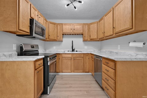 Tiny photo for 905 E GERHART Street, Kokomo, IN 46901 (MLS # 202635270)
