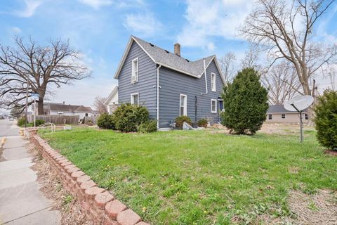 Tiny photo for 800 E Jefferson Street, Kokomo, IN 46901 (MLS # 202610963)