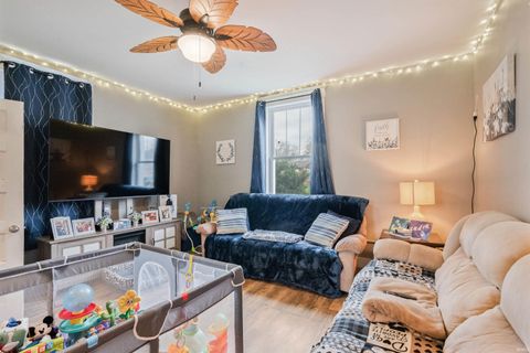 Tiny photo for 800 E Jefferson Street, Kokomo, IN 46901 (MLS # 202610963)