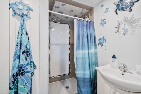 Tiny photo for 800 E Jefferson Street, Kokomo, IN 46901 (MLS # 202610963)