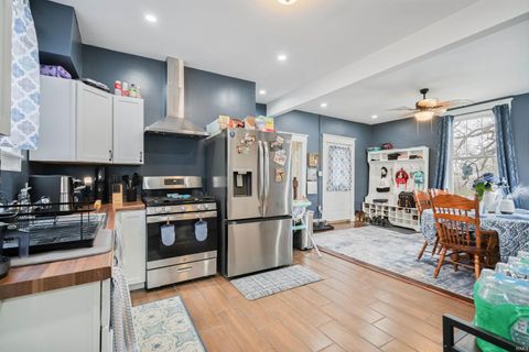 Tiny photo for 800 E Jefferson Street, Kokomo, IN 46901 (MLS # 202610963)