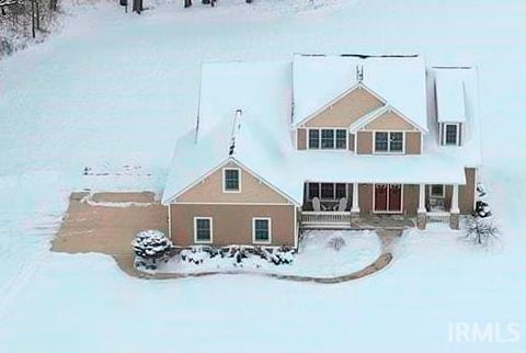 Photo of 2927 W 500 N, Warsaw, IN 46582 (MLS # 202548500)