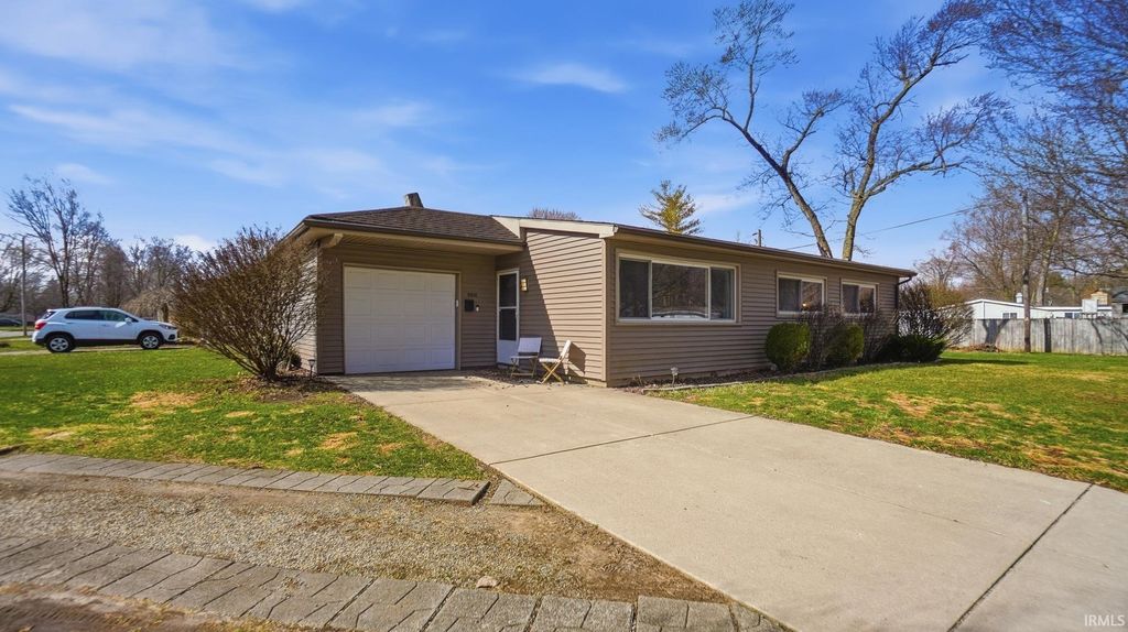 Photo of 5510 Kimberley Road, Fort Wayne, IN 46809 (MLS # 202608597)