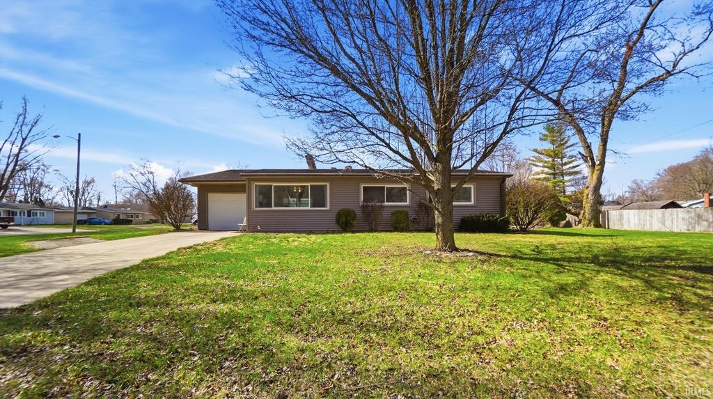 Photo of 5510 Kimberley Road, Fort Wayne, IN 46809 (MLS # 202608597)