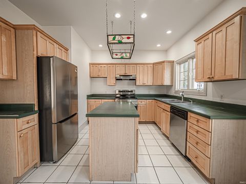 Tiny photo for 2444 Crosswalk Lane, Newburgh, IN 47630 (MLS # 202602943)