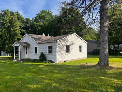 4065 W Orland Road, Angola, IN 46703 - #: 202504437