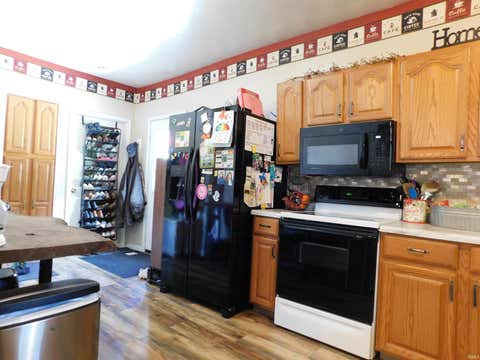 Tiny photo for 110 E Orchard St ST, Akron, IN 46910 (MLS # 202623931)