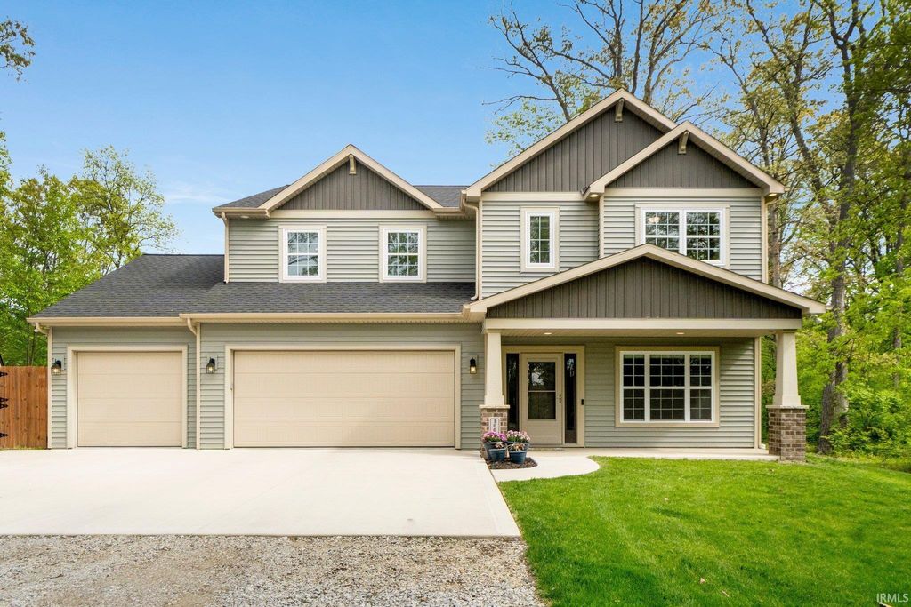 Photo of 1004 Hathaway Road, Fort Wayne, IN 46845 (MLS # 202617719)