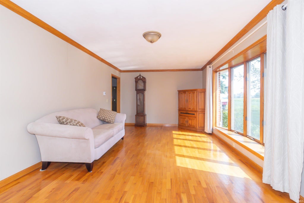 Photo of 2238 N 100 W, Hartford City, IN 47348 (MLS # 202632619)