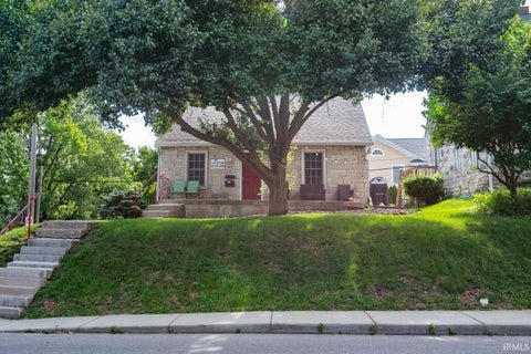 Photo of 403 S Eagleson Avenue, Bloomington, IN 47401 (MLS # 202633272)