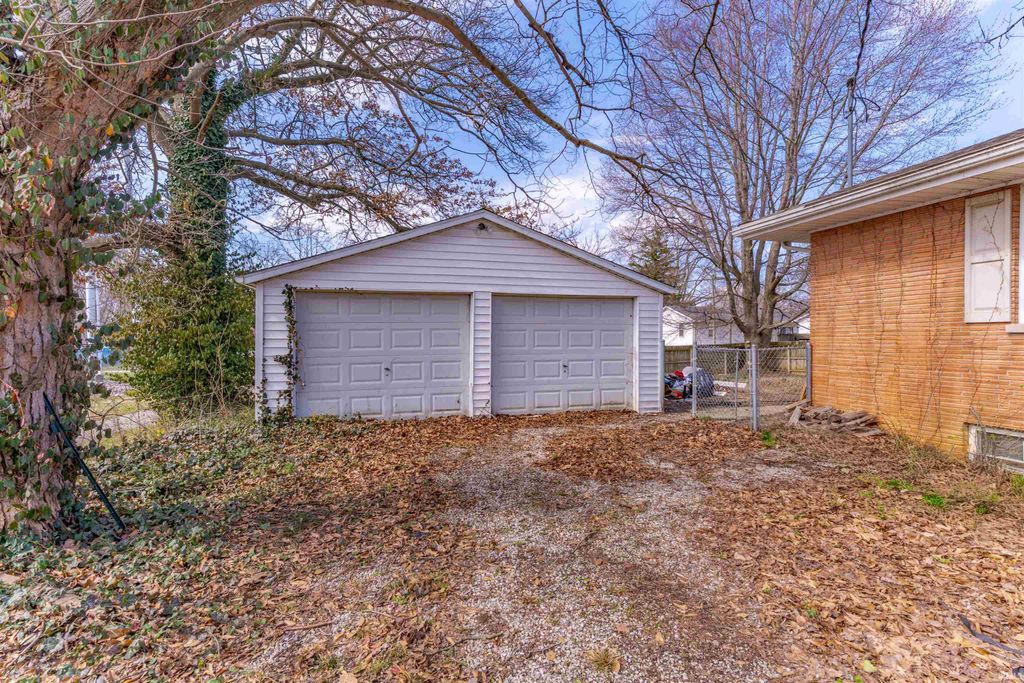 Photo of 10352 Gum Street, Cynthiana, IN 47612 (MLS # 202607389)