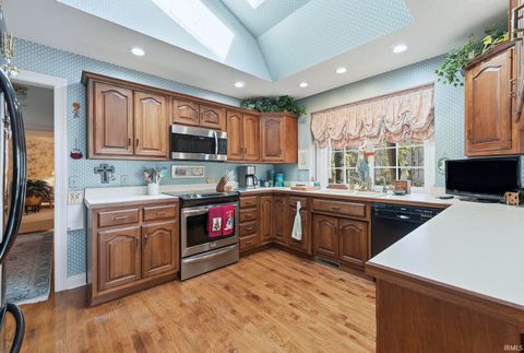 Tiny photo for 2629 Foxchase Run, Fort Wayne, IN 46825 (MLS # 202545504)