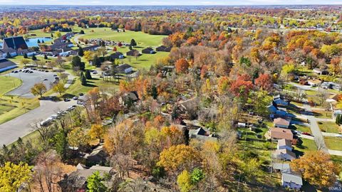 Tiny photo for 2629 Foxchase Run, Fort Wayne, IN 46825 (MLS # 202545504)