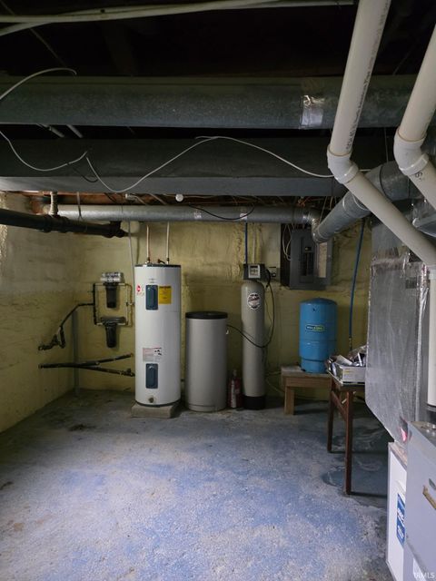 Tiny photo for 115 W 10th Street, Burlington, IN 46915 (MLS # 202529983)