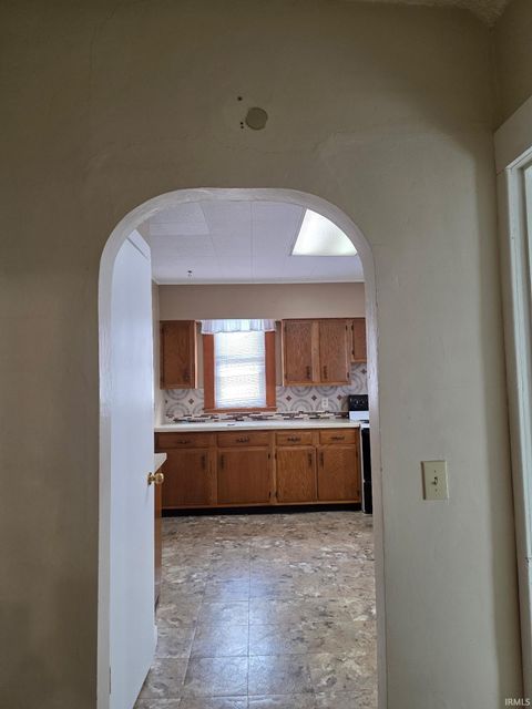 Tiny photo for 115 W 10th Street, Burlington, IN 46915 (MLS # 202529983)