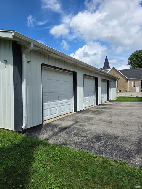 Tiny photo for 115 W 10th Street, Burlington, IN 46915 (MLS # 202529983)