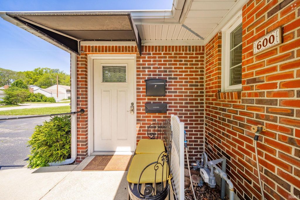 Photo of 600 N Alden Road, Muncie, IN 47304 (MLS # 202619808)