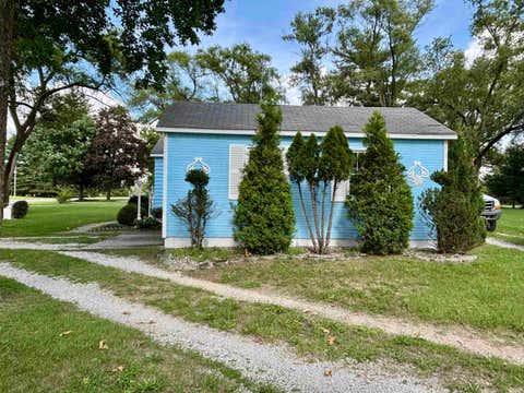 Tiny photo for 1655 W State Road 10, North Judson, IN 46366 (MLS # 202625454)