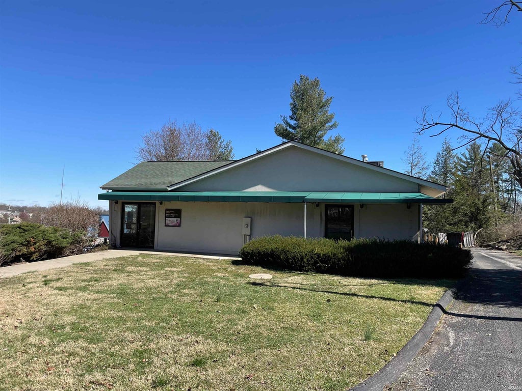 Photo of 1455 W Bloomfield Road, Bloomington, IN 47403 (MLS # 202633715)