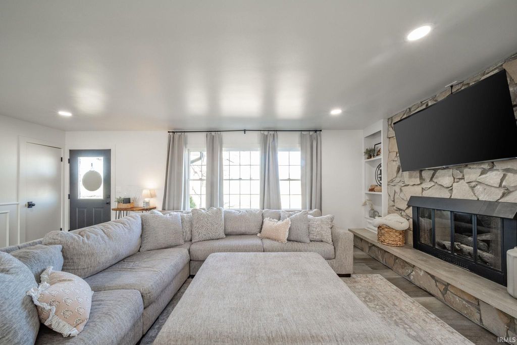 Photo of 1745 W County Road 200 North, New Castle, IN 47362 (MLS # 202608404)