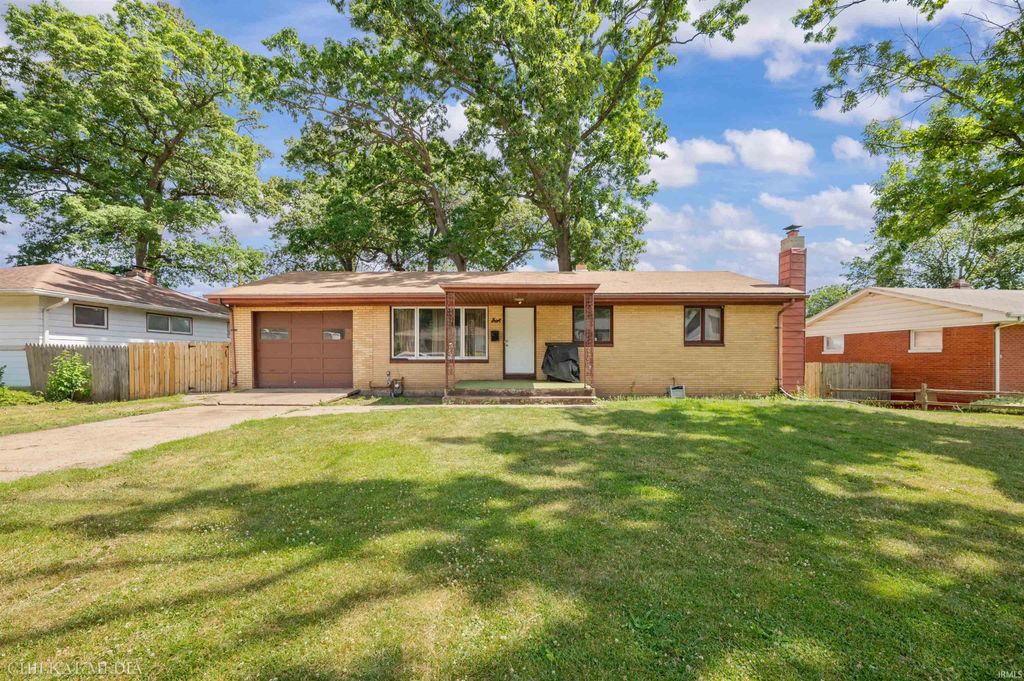 Photo of 3718 Surrey Lane, South Bend, IN 46628 (MLS # 202621946)