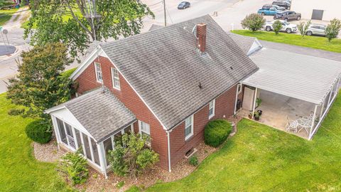 Tiny photo for 501 Third Avenue, Jasper, IN 47546 (MLS # 202625434)