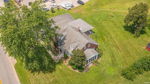 Tiny photo for 501 Third Avenue, Jasper, IN 47546 (MLS # 202625434)