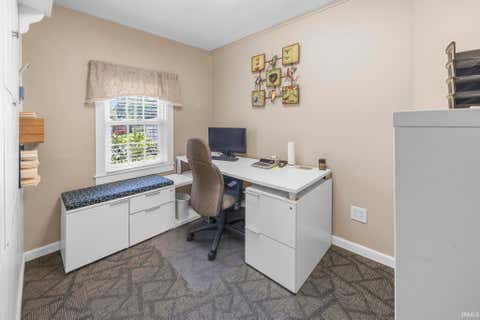 Tiny photo for 501 Third Avenue, Jasper, IN 47546 (MLS # 202625434)