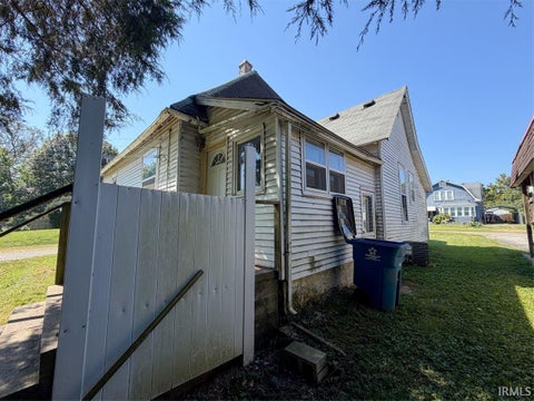 Tiny photo for 526 S Meridian Street, Jasonville, IN 47438 (MLS # 202638950)