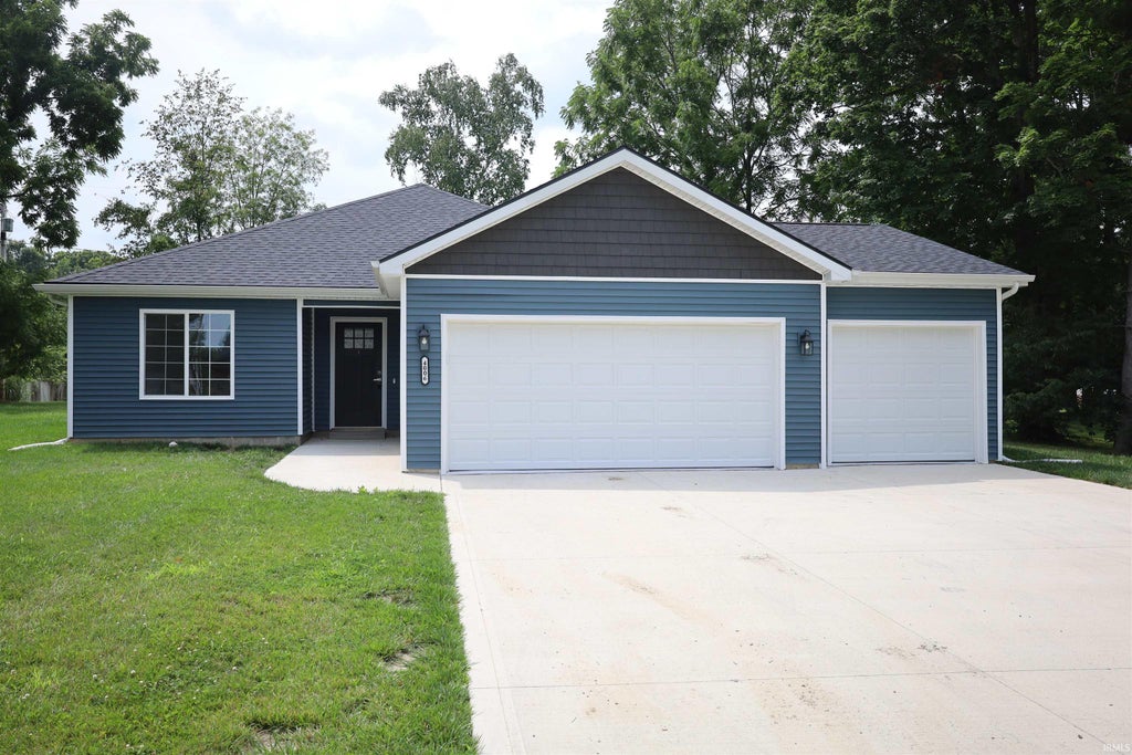 Photo of 4006 Woodhill Drive, Fort Wayne, IN 46804 (MLS # 202631133)