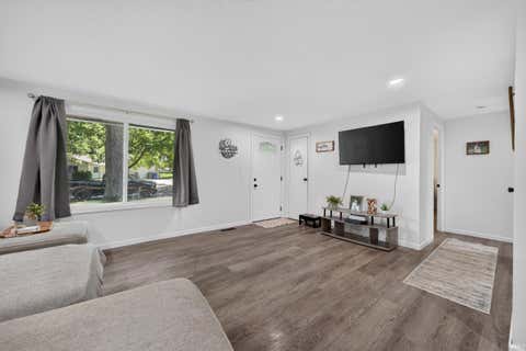 Tiny photo for 1210 Tepee Drive, Kokomo, IN 46902 (MLS # 202632536)