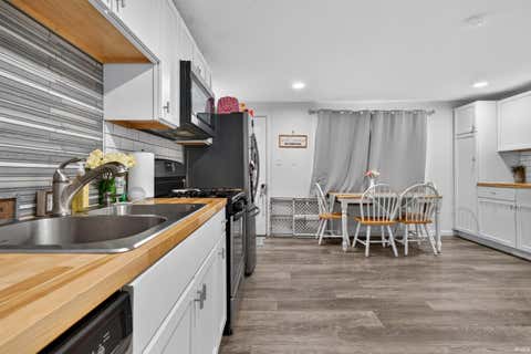 Tiny photo for 1210 Tepee Drive, Kokomo, IN 46902 (MLS # 202632536)