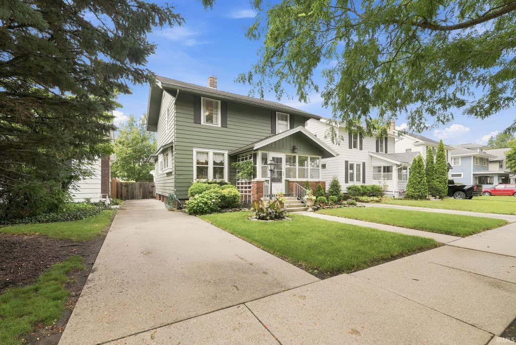 Photo of 923 Pasadena Drive, Fort Wayne, IN 46807 (MLS # 202627156)