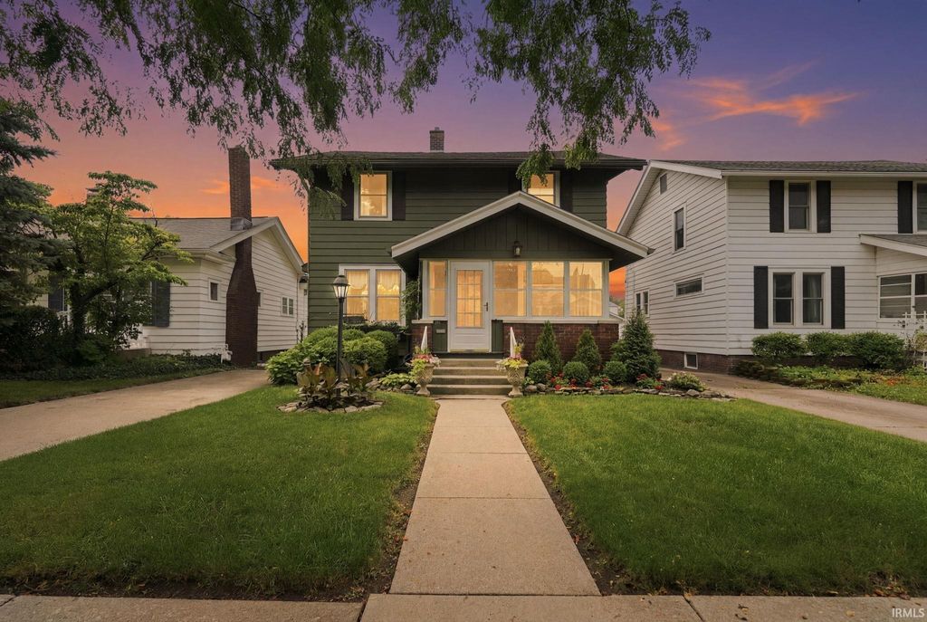 Photo of 923 Pasadena Drive, Fort Wayne, IN 46807 (MLS # 202627156)