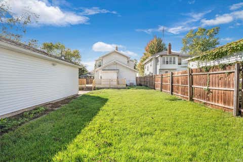 Tiny photo for 310 N Sunnyside Street, South Bend, IN 46617 (MLS # 202622908)