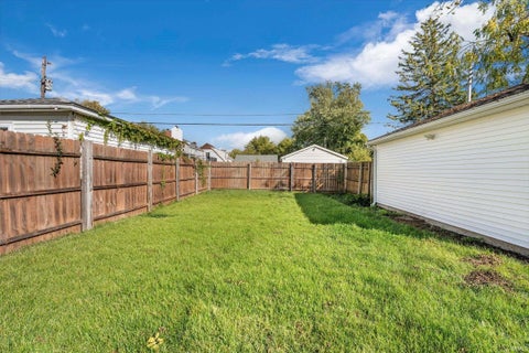 Tiny photo for 310 N Sunnyside Street, South Bend, IN 46617 (MLS # 202622908)
