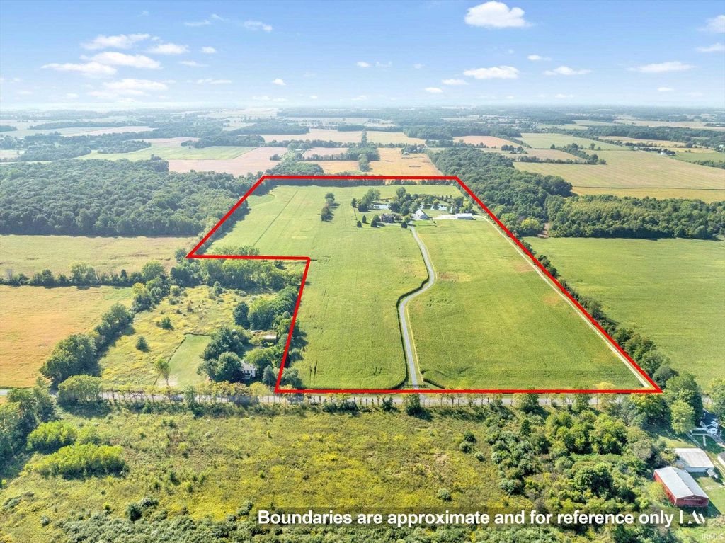 Photo of 68555 Oak Road, Lakeville, IN 46536 (MLS # 202607261)