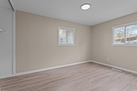 Tiny photo for 2713 N Delphos Street, Kokomo, IN 46901 (MLS # 202542851)