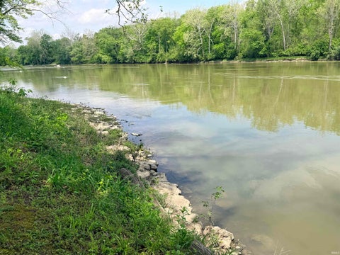 Tiny photo for 5052 East Country Club Road, Logansport, IN 47947 (MLS # 202619118)