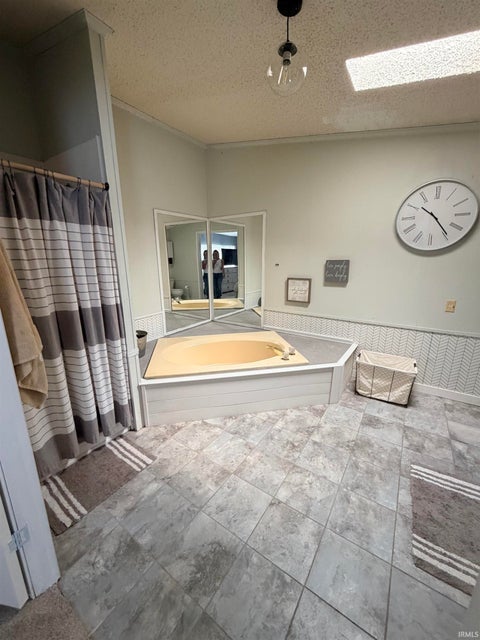Tiny photo for 5052 East Country Club Road, Logansport, IN 47947 (MLS # 202619118)